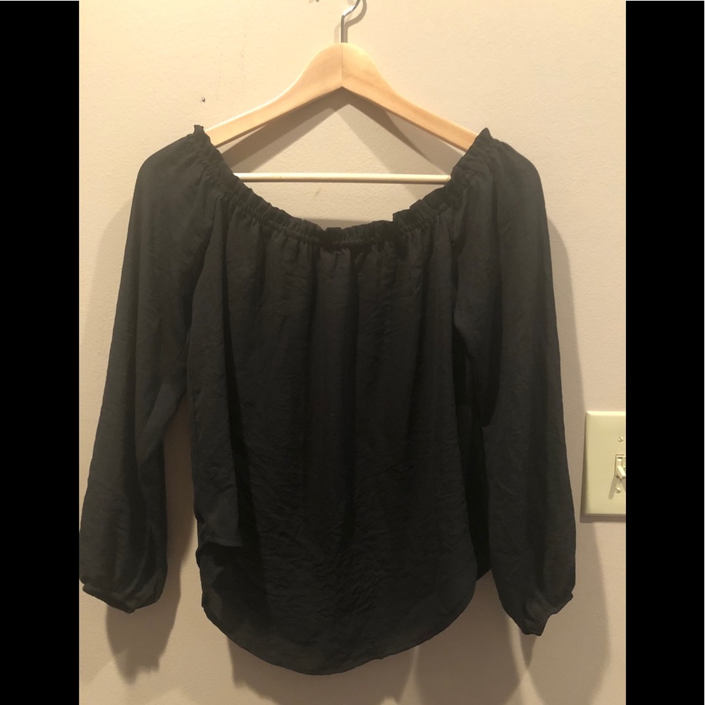 Black Off-the-shoulder Top